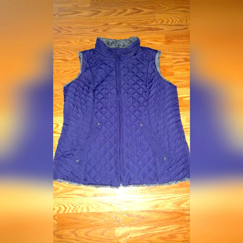 Weatherproof Reversible Vest - image 1